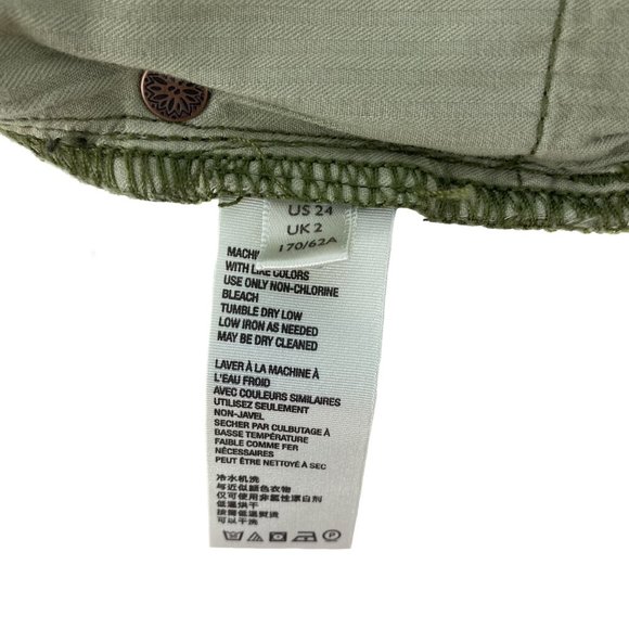 FREE PEOPLE We the Free Camo Combo Distressed Raw Hem Cutoffs Size 24 - Picture 12 of 14